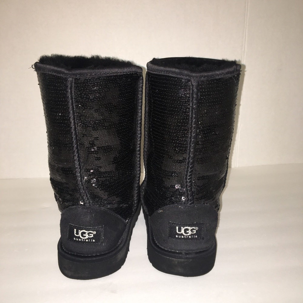 Back sequins uggs! - Picture 4 of 8